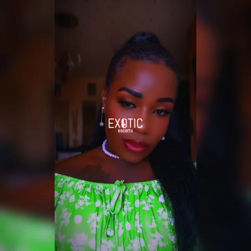 Shantana(shemale) — 4