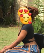 Linaa i do video calls( outcalls only)
