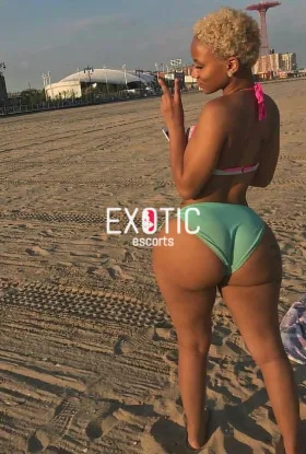 Mitchelle I Do video calls and nudes