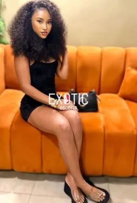Destiny hot girl in Kilimani