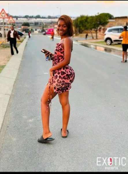 Nicole sexy video sex squirting 3some amp nudes, escort in Kisii township, Kenya