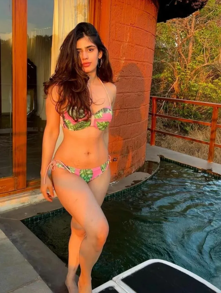 Raveena