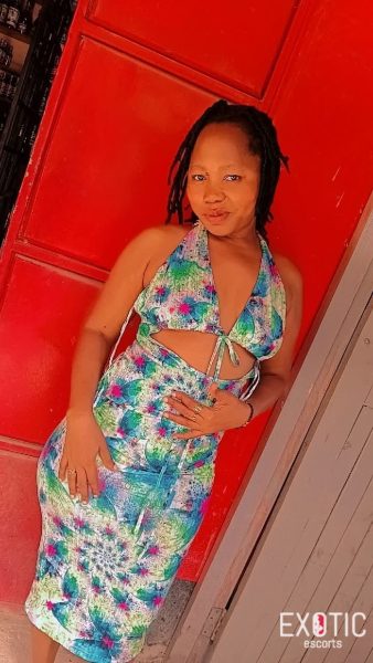 Liz, escort in Mtwapa, Kenya (photo 5)